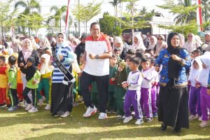 1.200 Anak TK dan PAUD Meriahkan Senam Massal di Balaikota Pariaman