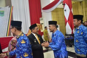 Lantik 53 Pejabat, Bupati Padang Pariaman Minta Birokrasi Jangan Persulit Masyarakat